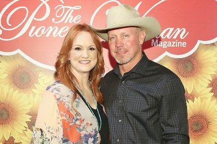 Ree Drummond is married to Ladd Drummond.